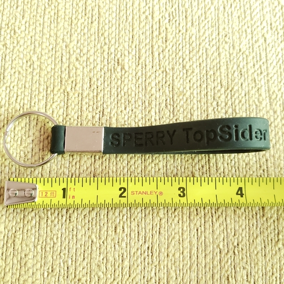 New Sperry TopSider Black Rubber Keychain - Picture 3 of 6